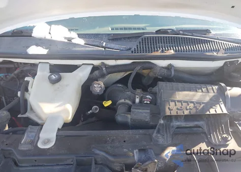 2013 Chevrolet Express 2500 Work Van z USA, uszkodzony, nr VIN 1GCWGFCA5D1105436